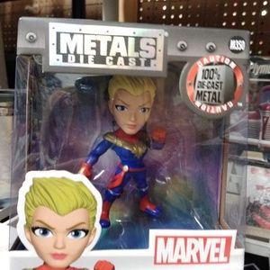 Marvel metal captain